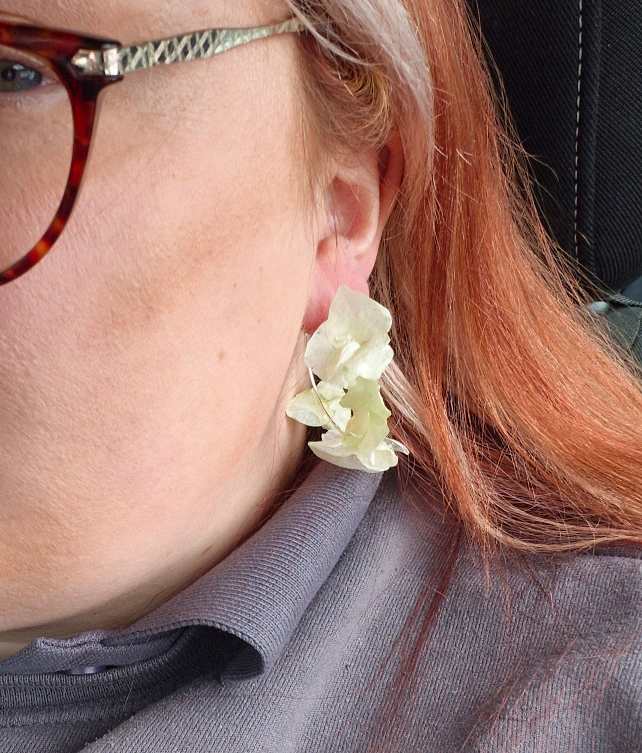 Hydrangea hoops earrings