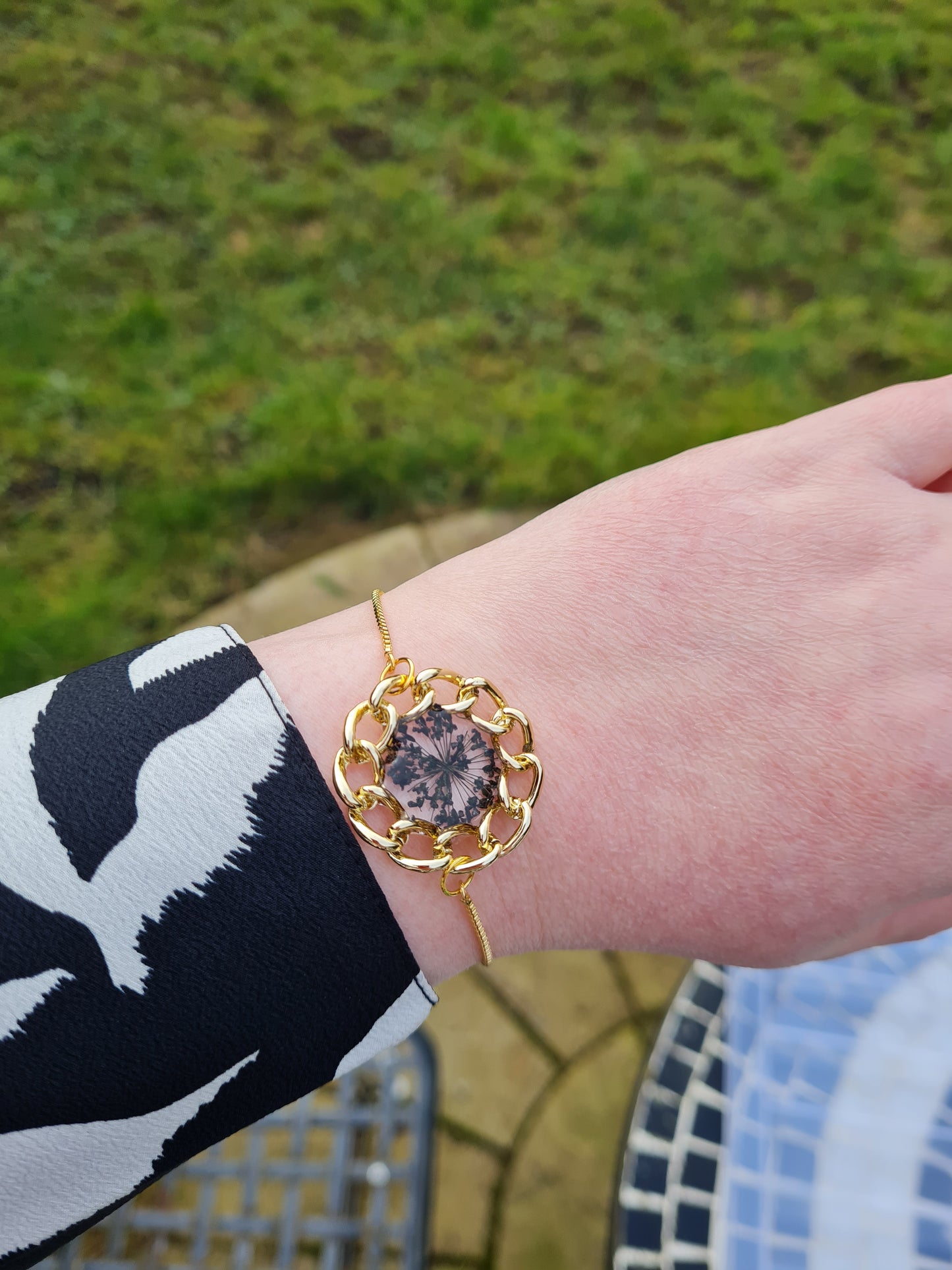 Queen anns lace adjustable bracelet