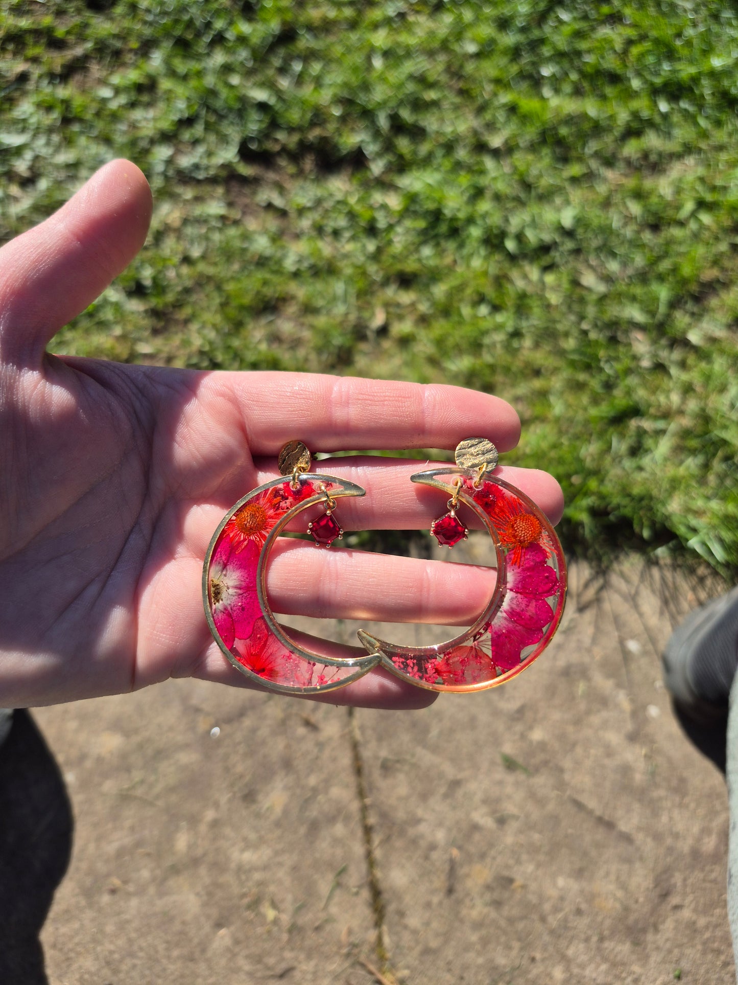 Red floral crescent moons
