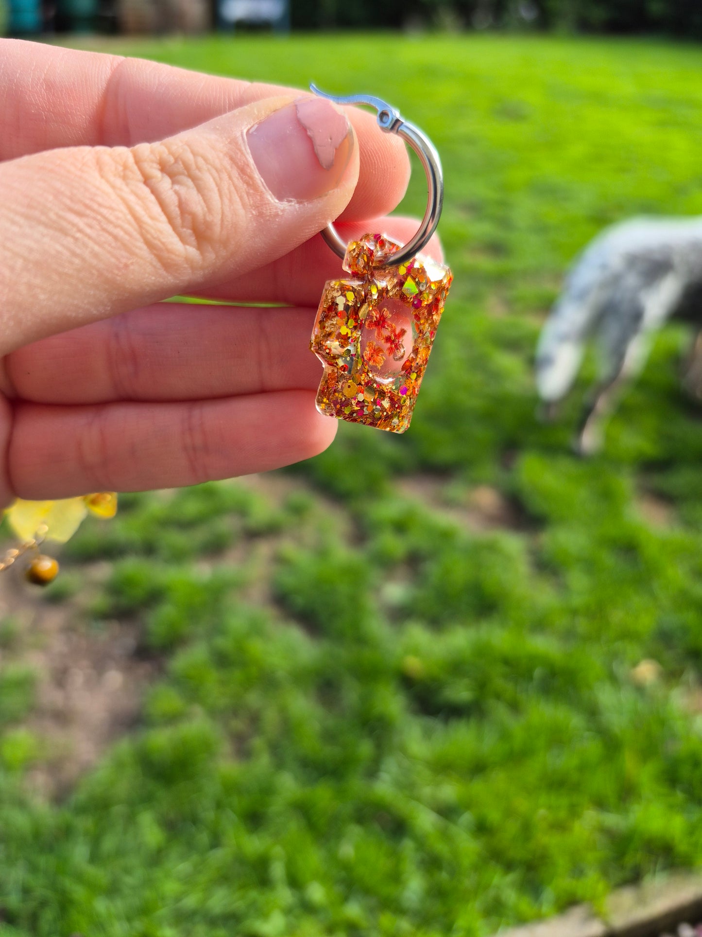 Floral glitter camera hoop charms