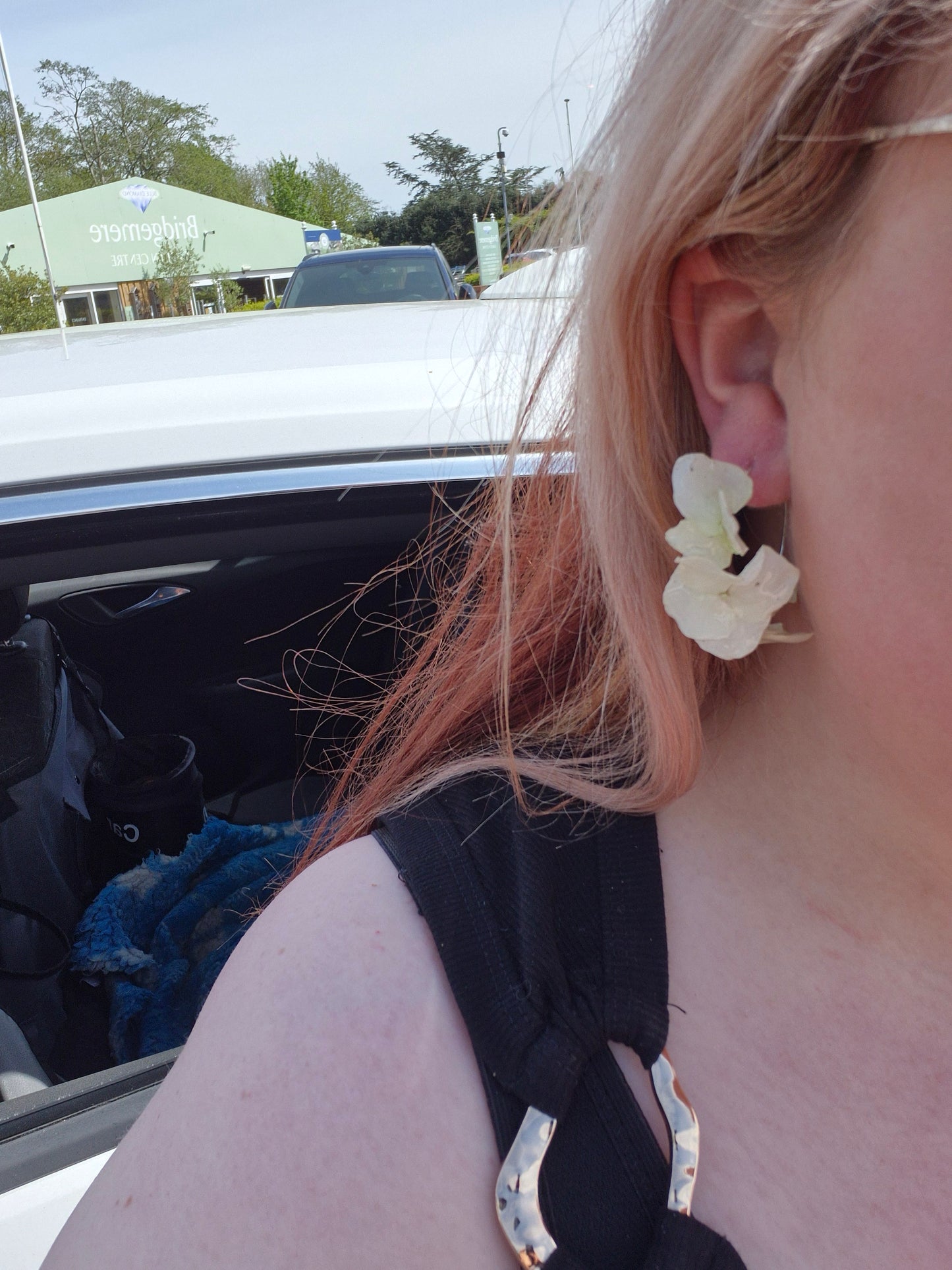 Hydrangea hoops earrings