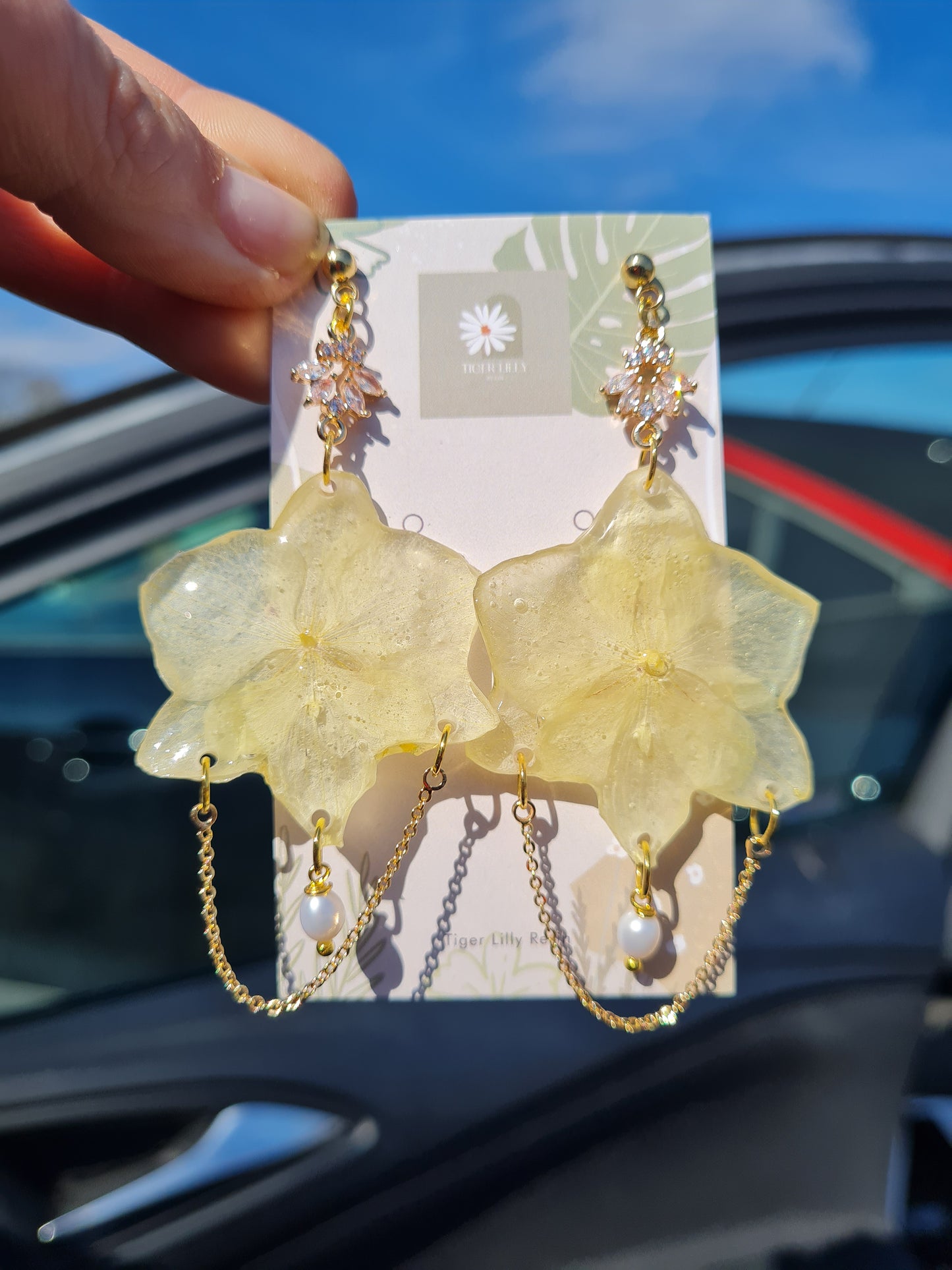 Cream phalaenopsis orchid earrings