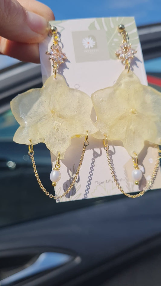 Cream phalaenopsis orchid earrings