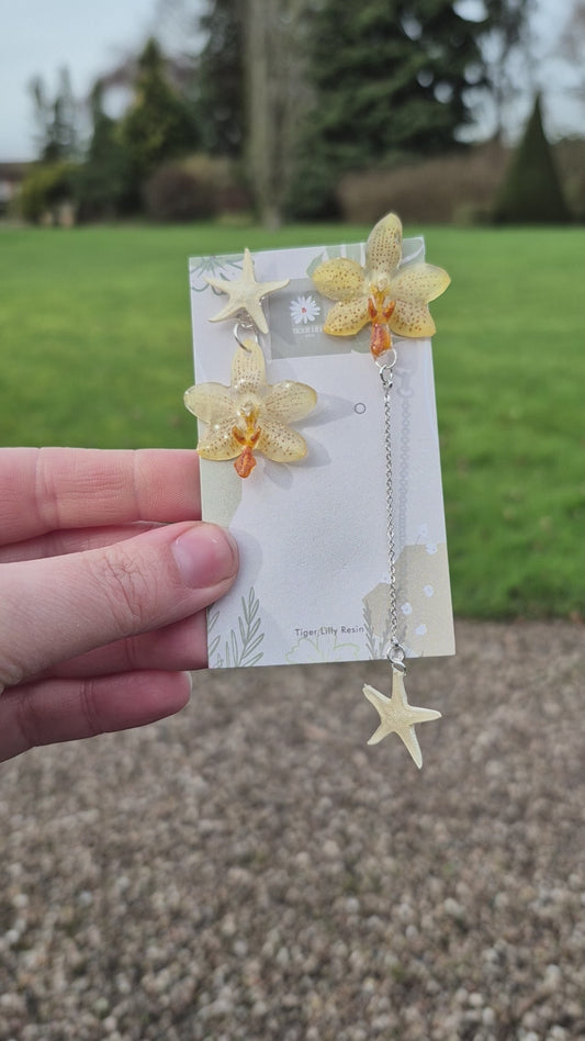Phalaenopsis mismatch starfish earrings