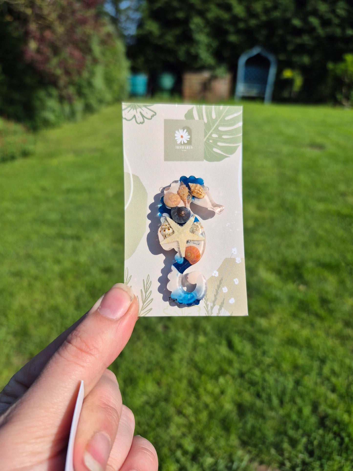 Sea horse pin badge