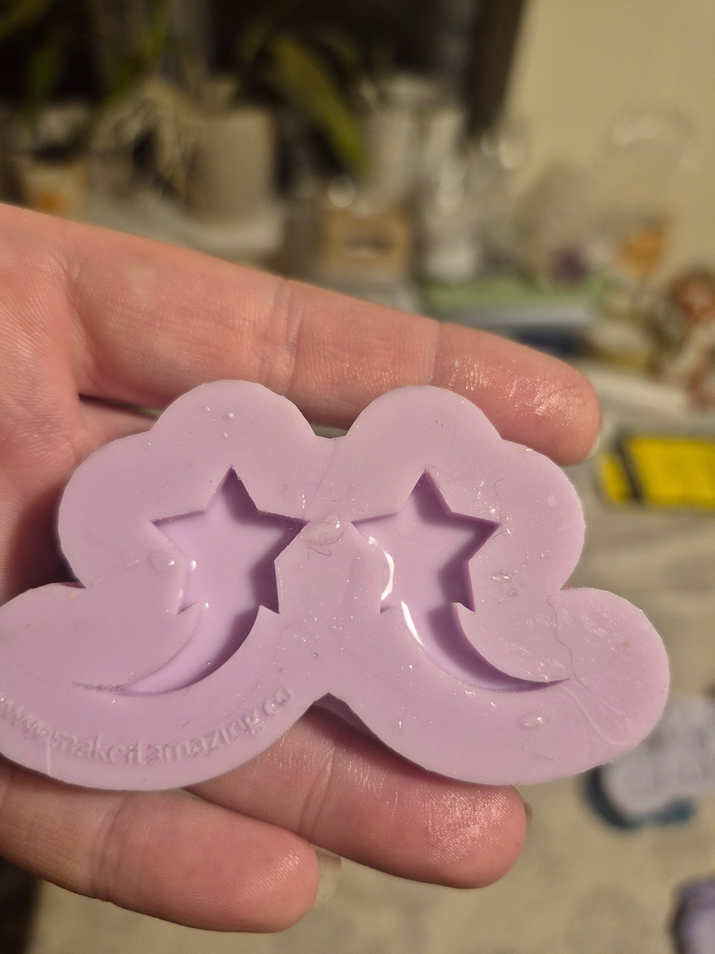 Domed shooting star mould