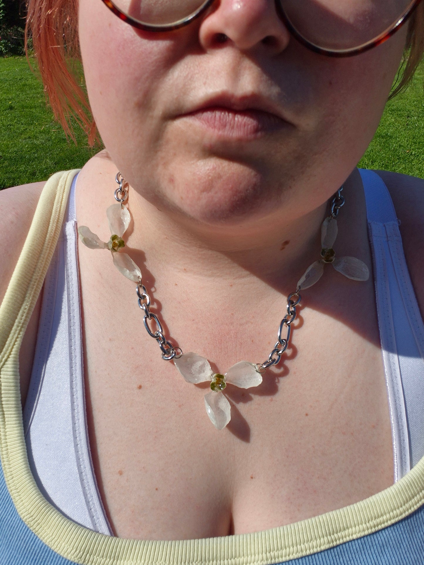 Triple large snowndrop flower pendant