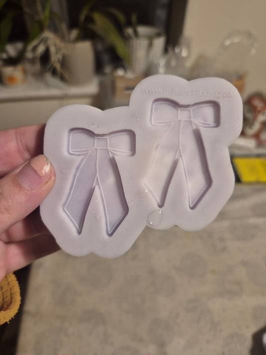 Long bow resin mould