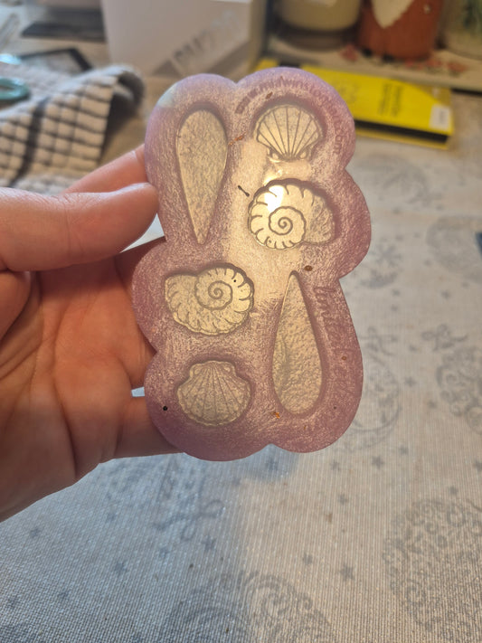 Sea shell dangle mould