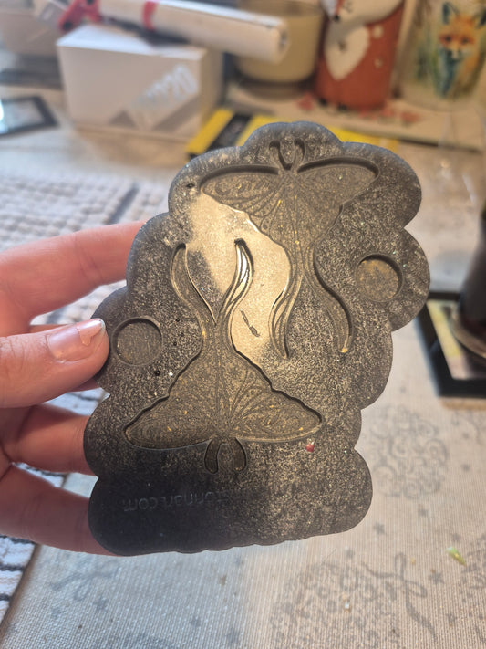 Luna moth mould