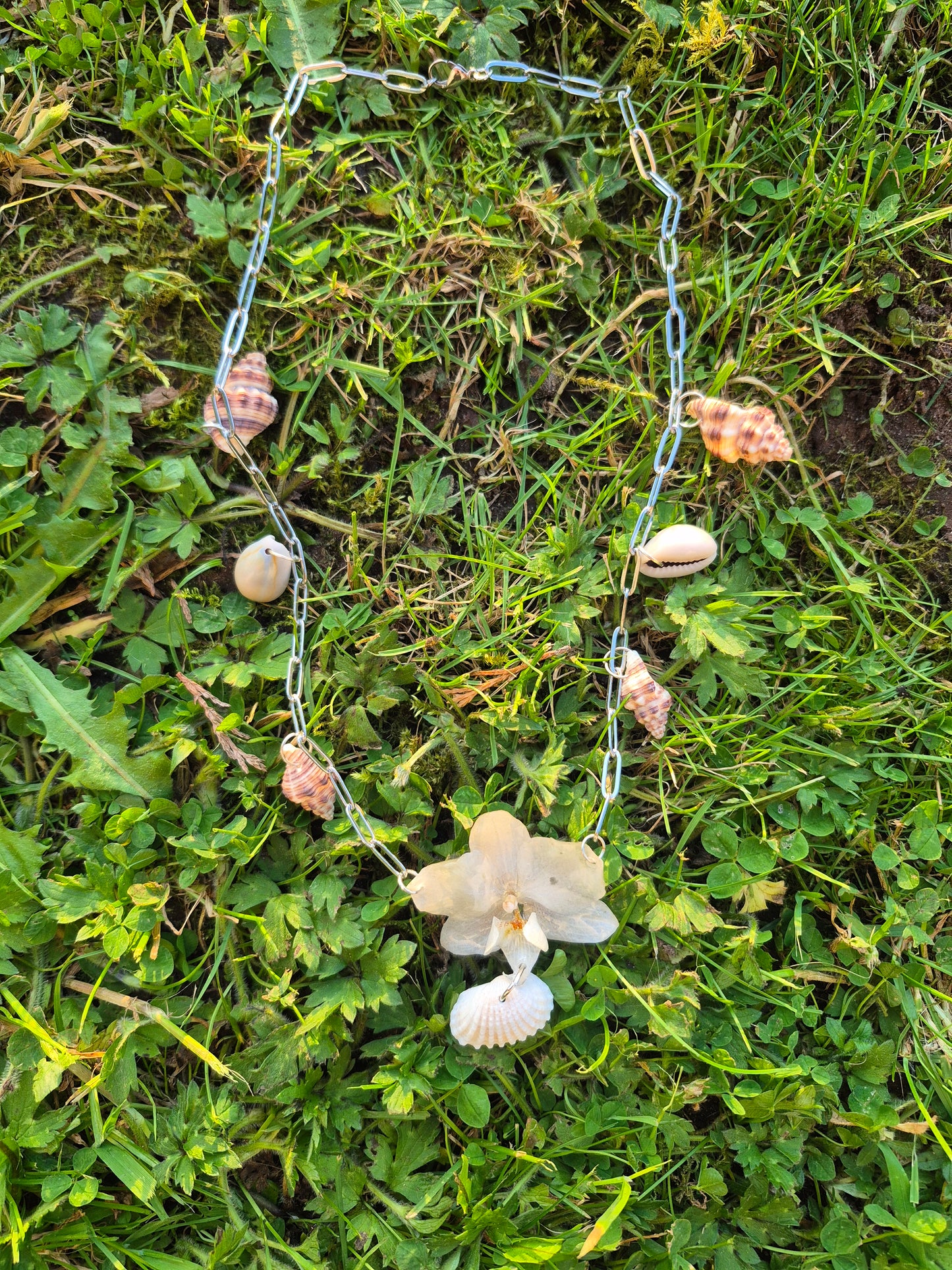 Large Phalaenopsis white sea necklace