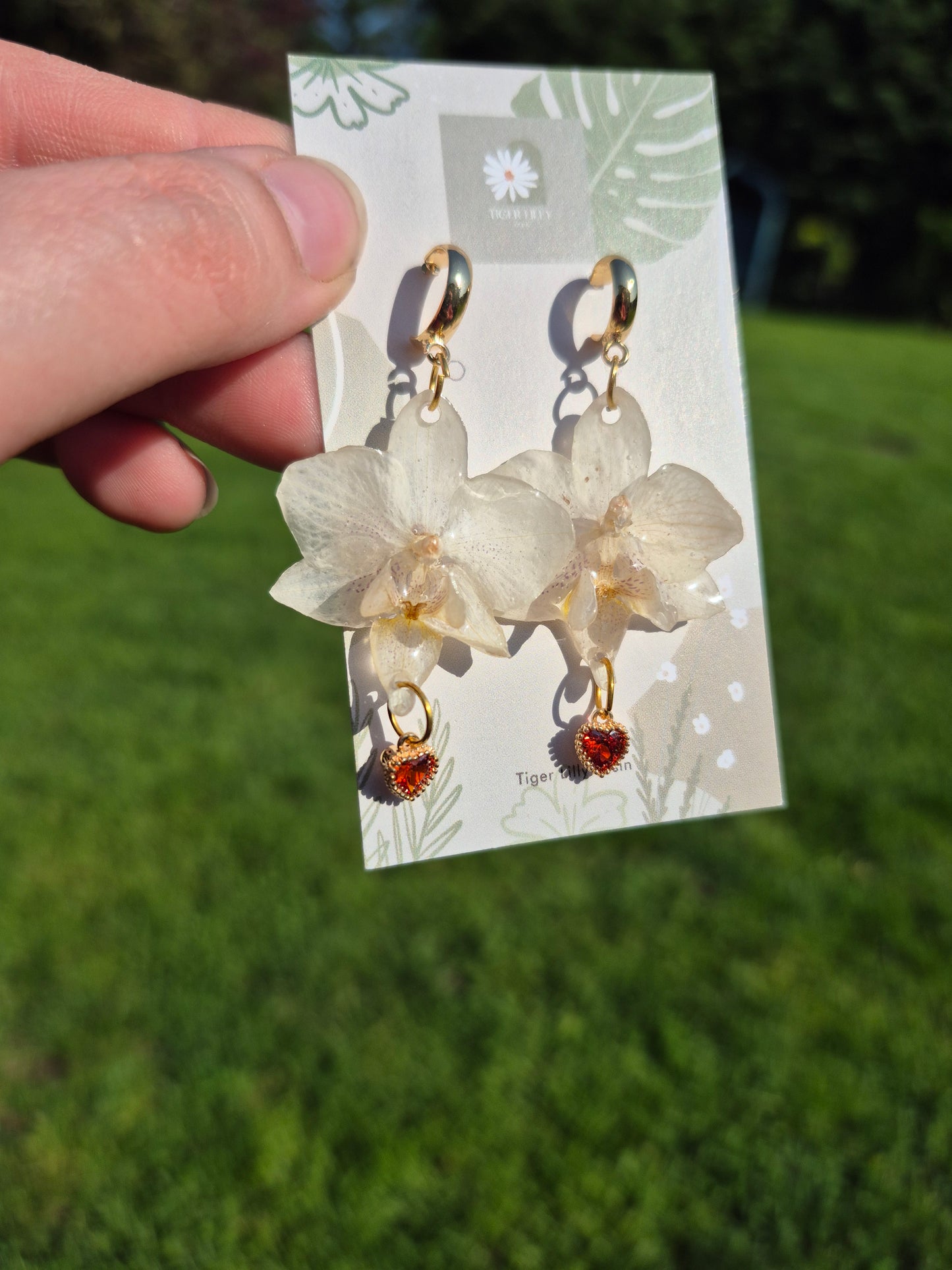White phalaenopsis orchid heart dangles