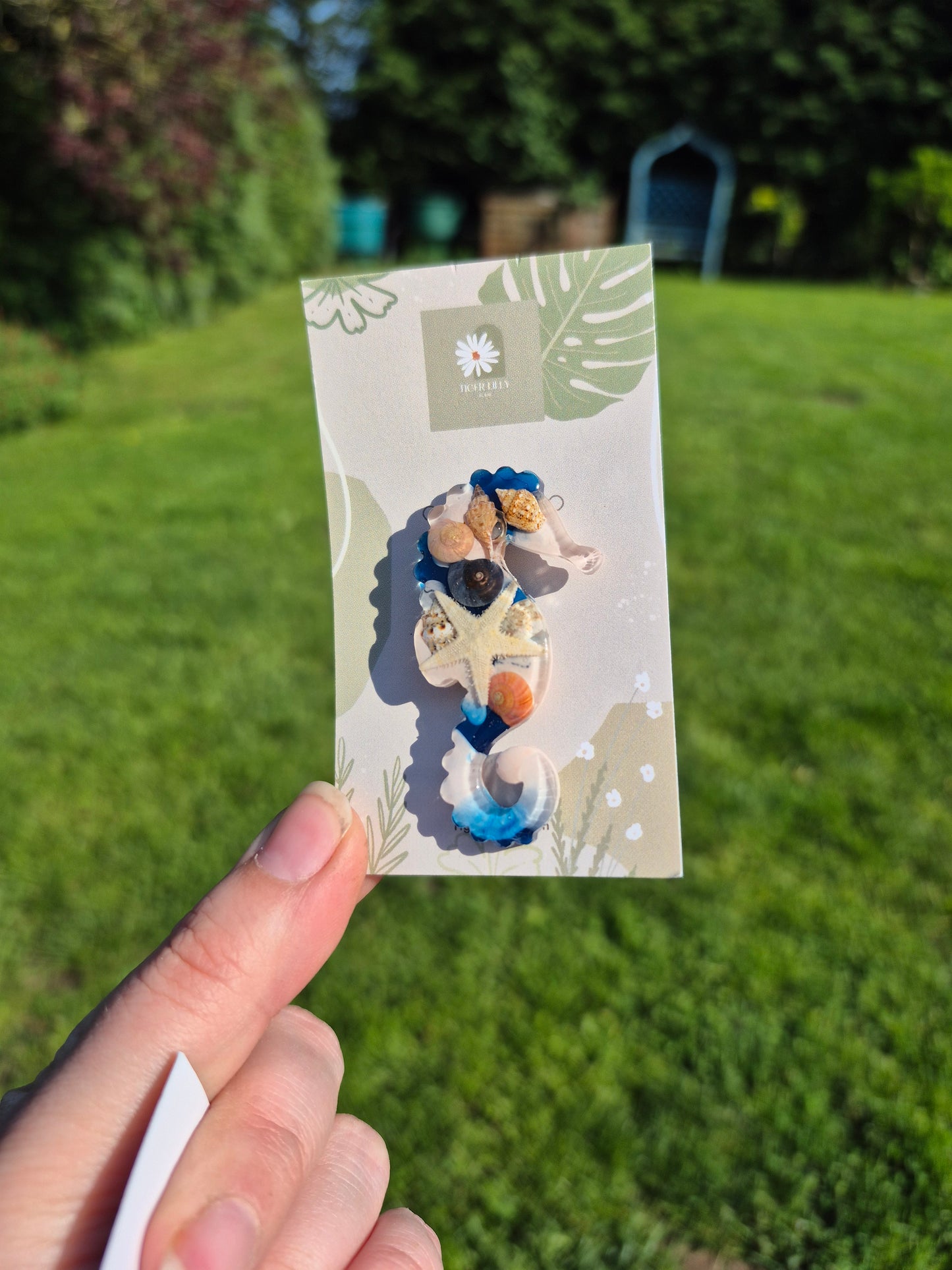 Sea horse pin badge