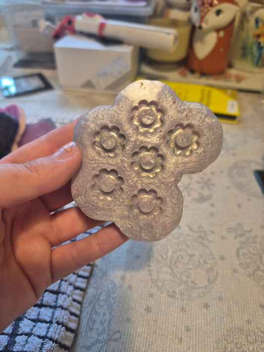 Multi domed floral hoop mould
