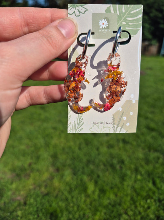 Real leaves Otter hoop earrings