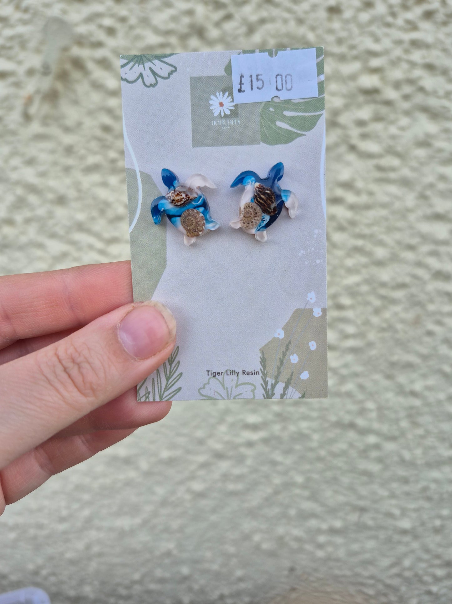 Turtle stud earrings