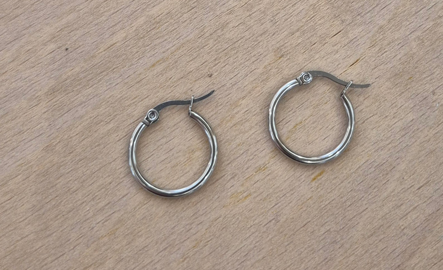 Stainless steel 19mm hoop earrings