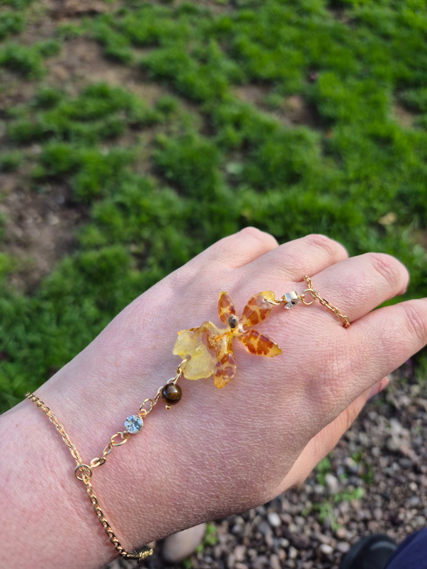 Real oncidium orchid hand chain
