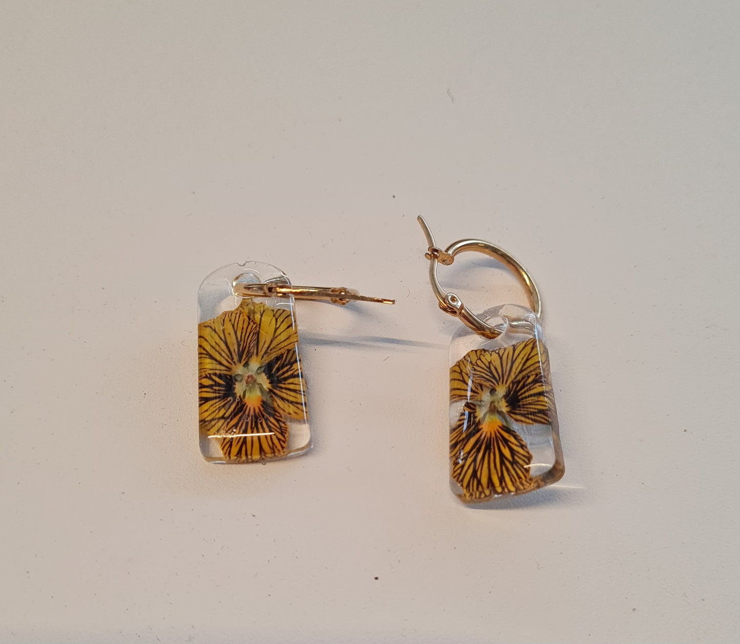 Tigers eye viola arch earrings