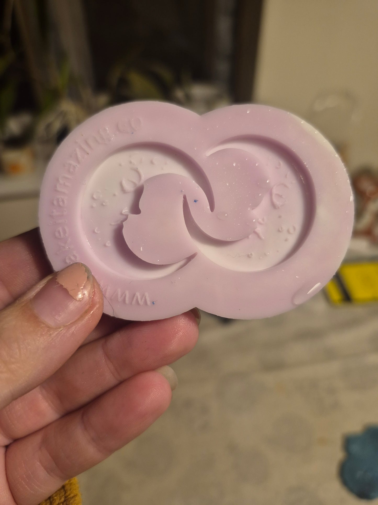 Crescent moon face mould