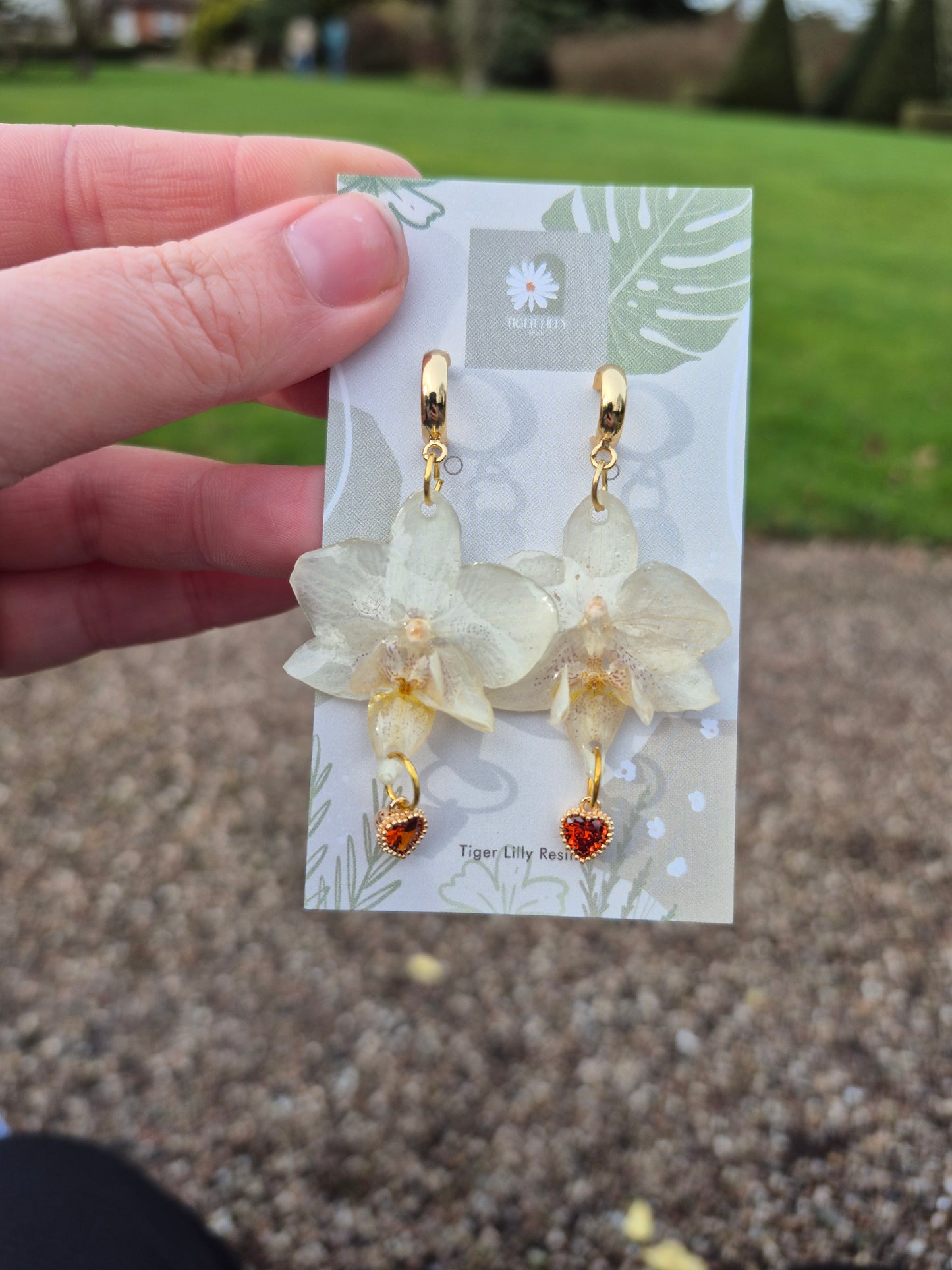 White phalaenopsis orchid heart dangles