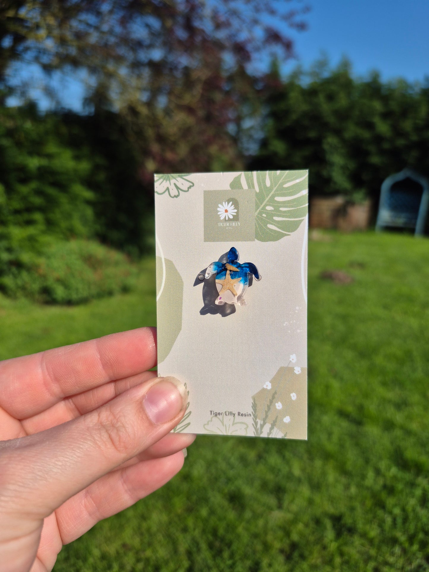 Turtle pin badge