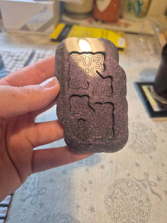 Gothic cross mould