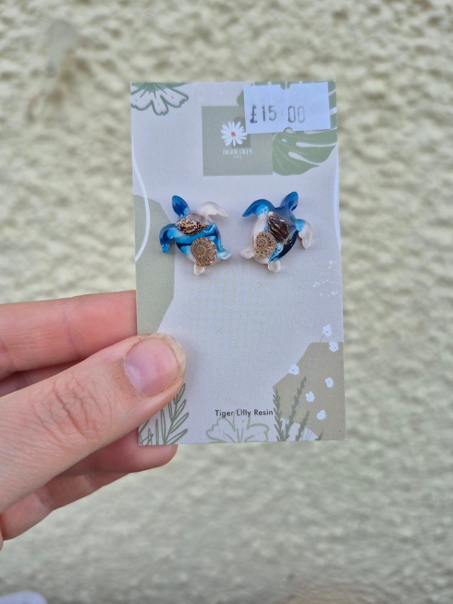 Turtle stud earrings