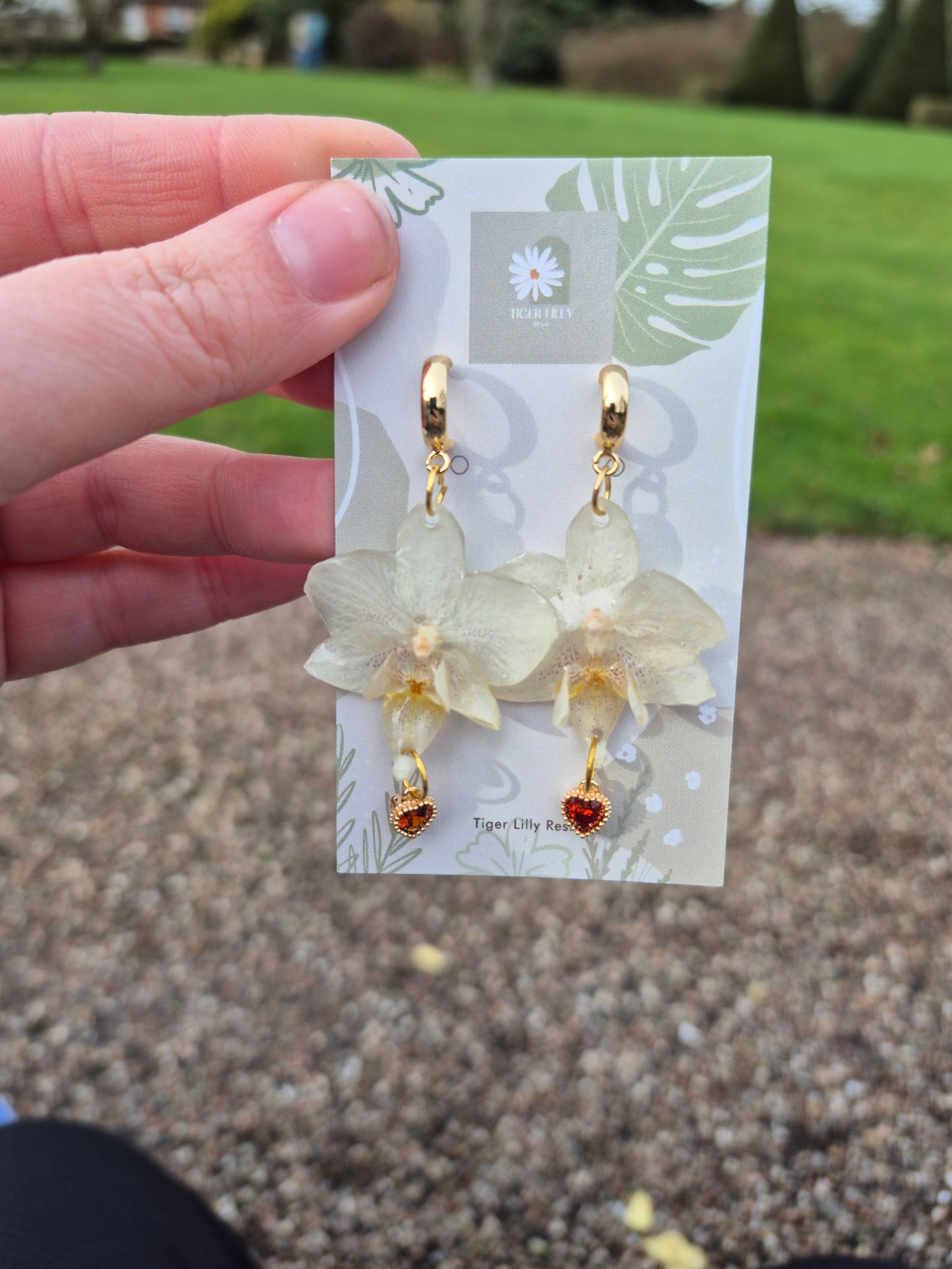 White phalaenopsis orchid heart dangles