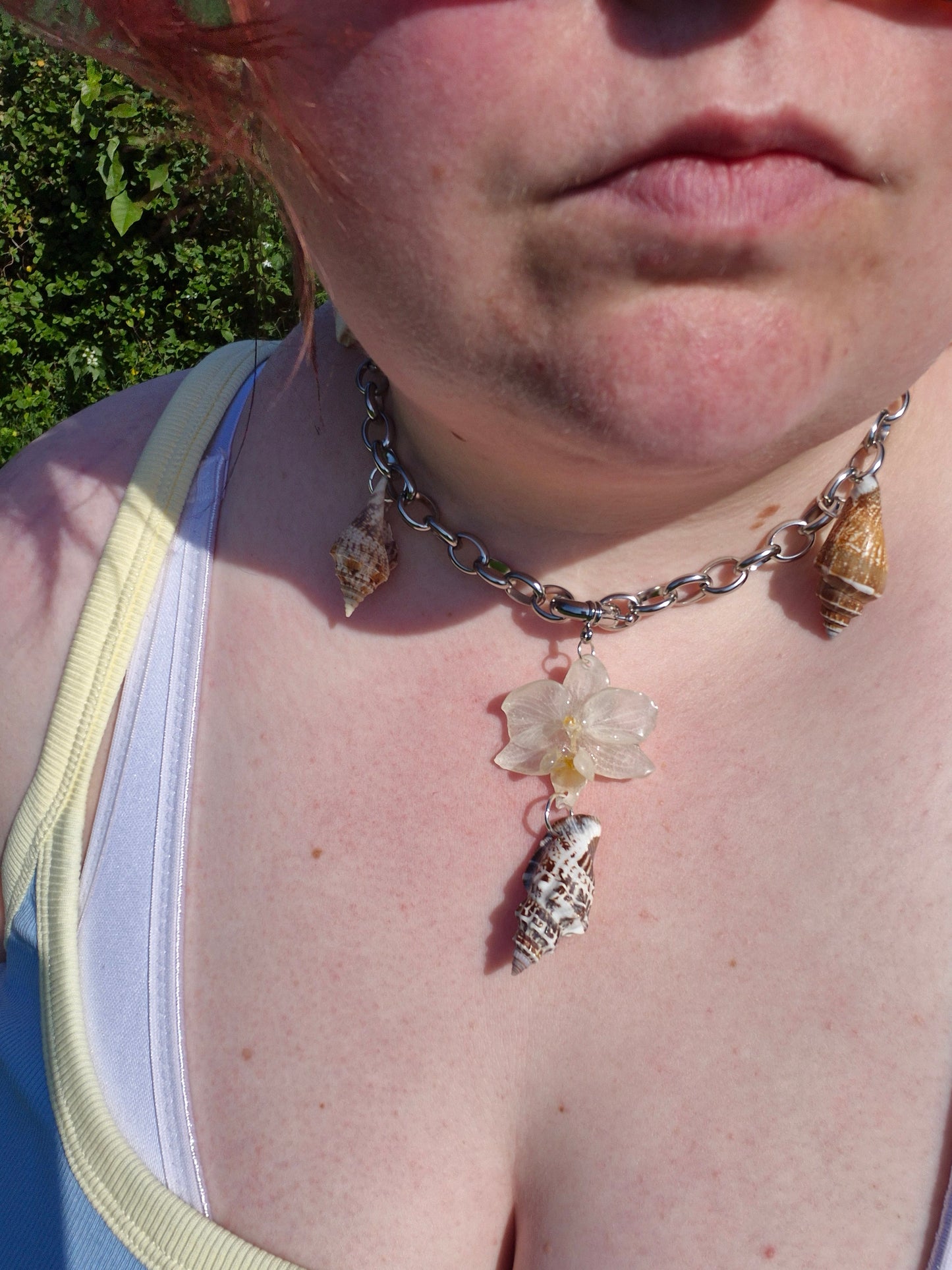 Large phalaenopsis sea shell necklace