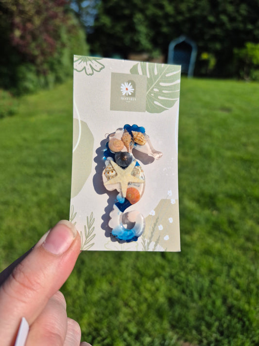 Sea horse pin badge