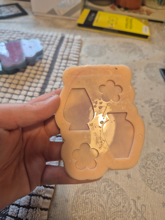 Vase and flower mould