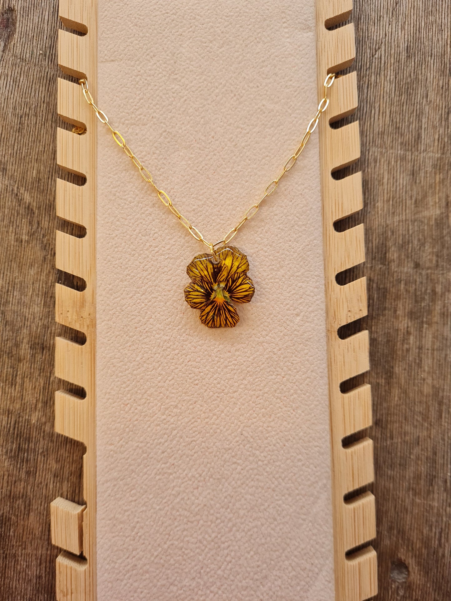 tigers eye viola pendant