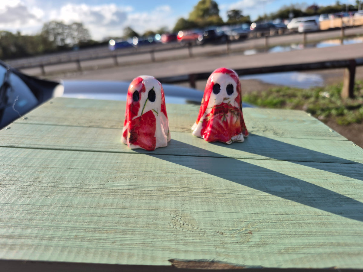Poppy decoupage ghosts