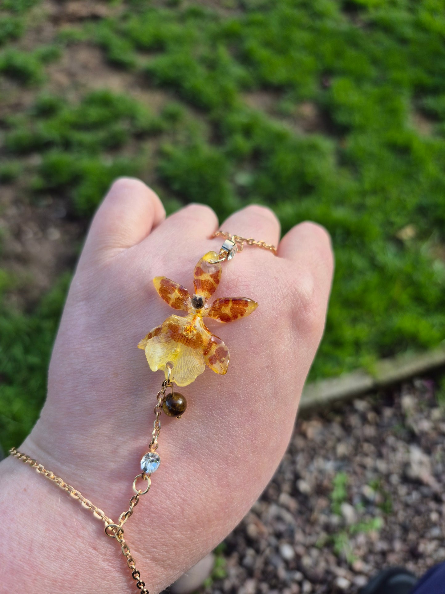 Real oncidium orchid hand chain