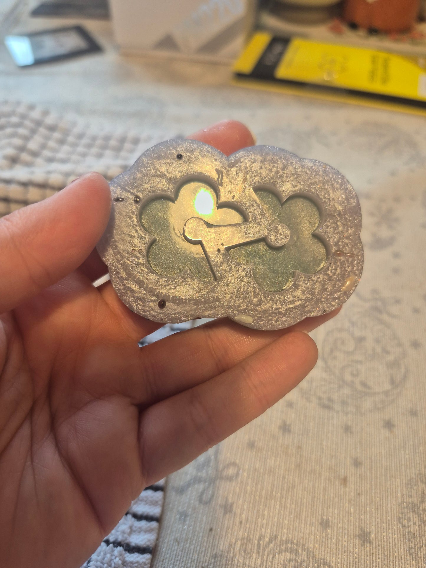 Floral half hoop mould