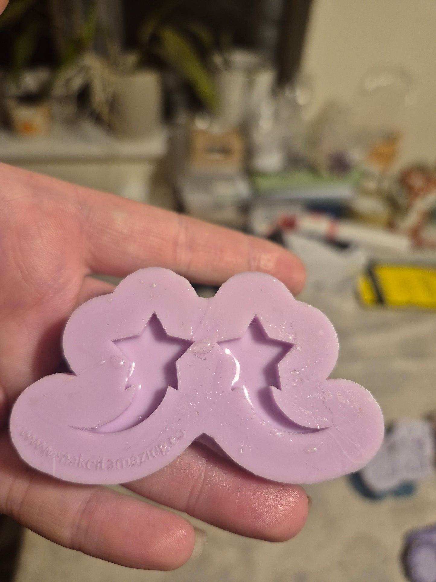 Domed shooting star mould