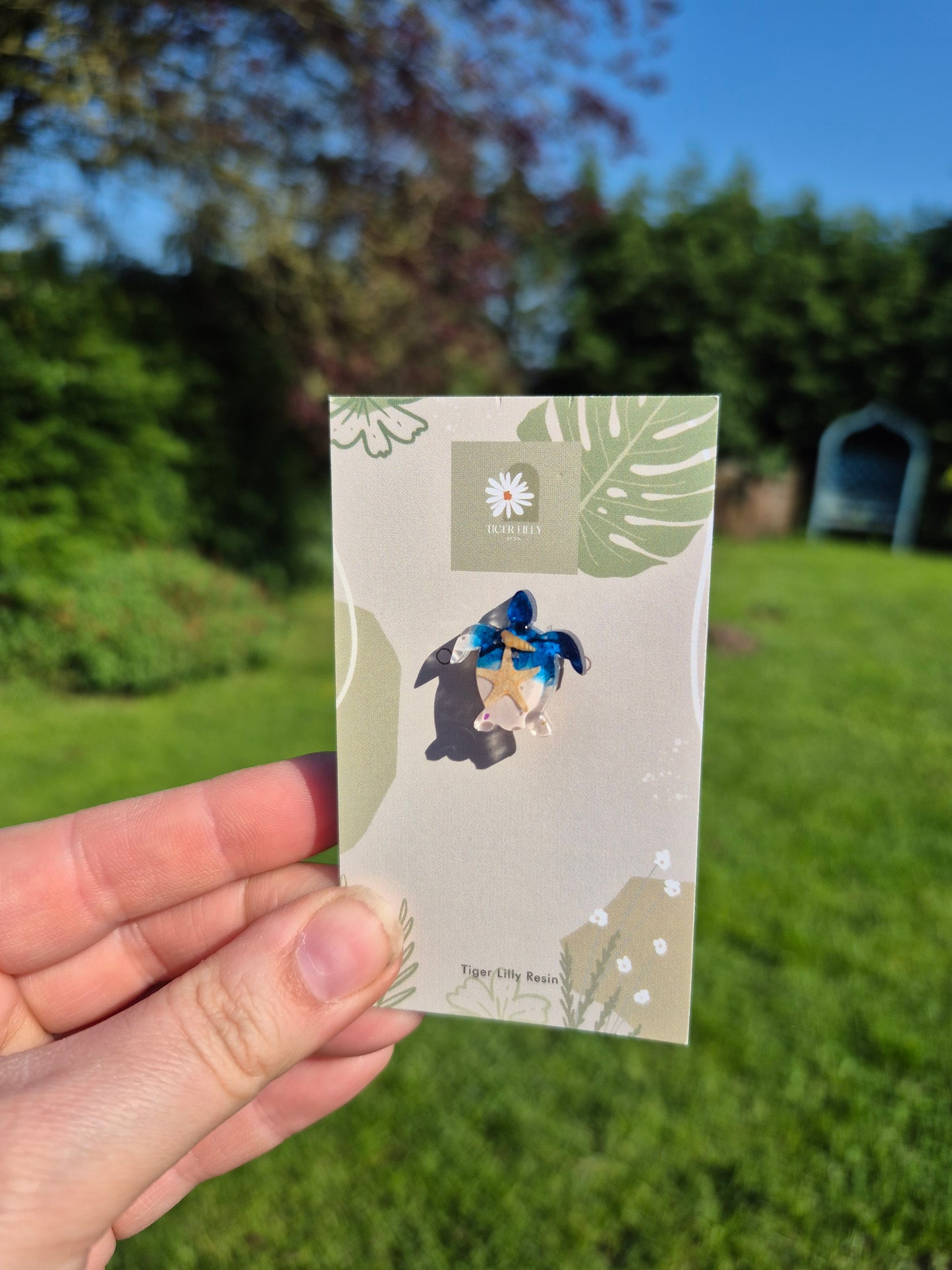 Turtle pin badge