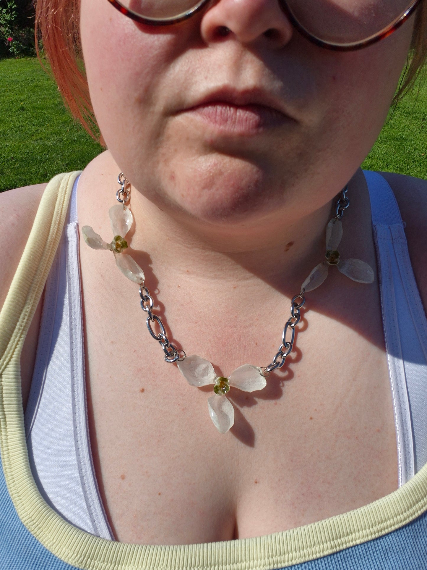 Triple large snowndrop flower pendant
