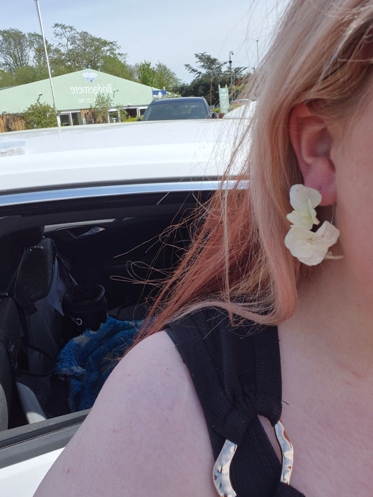Hydrangea hoops earrings